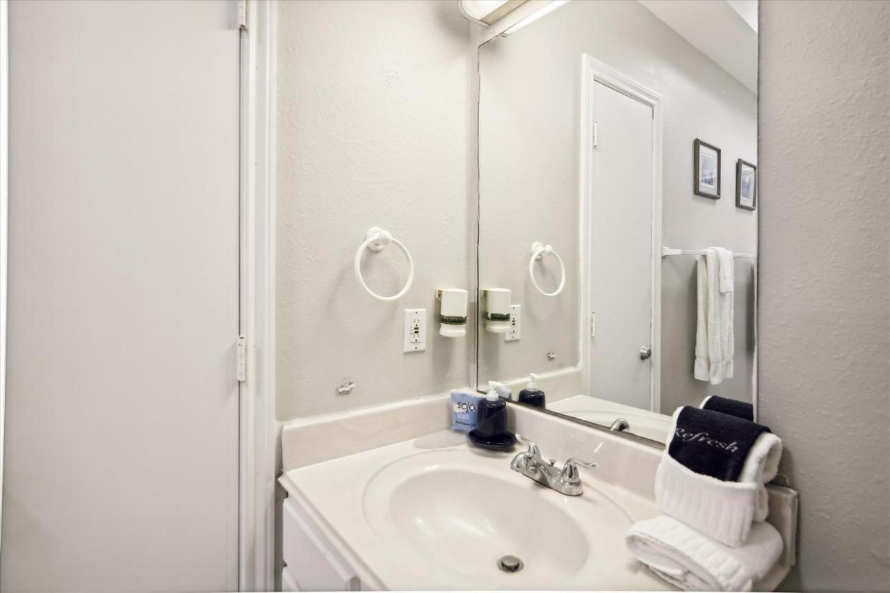 Brannens Beachfront Galveston Exterior photo